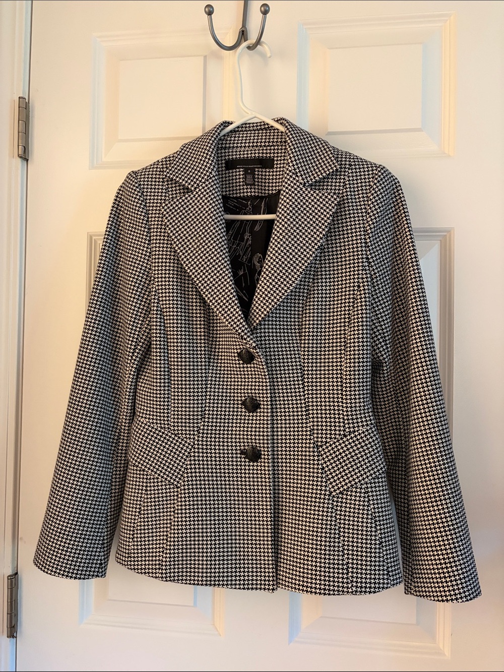 NWOT- White House Black Market Black and White Houndstooth Blazer
